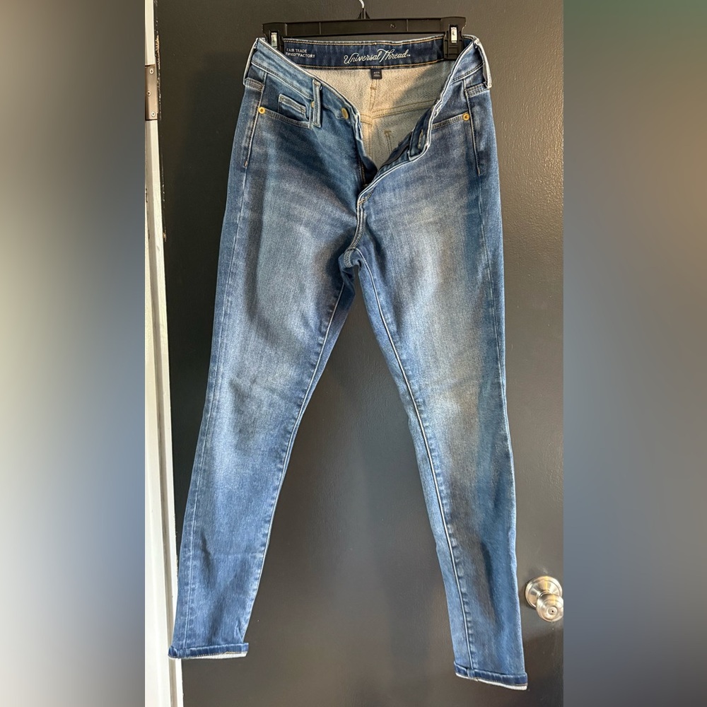 Universal Thread Light Blue Straight Jeans